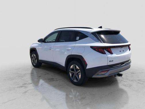 White Pearl 2026 Hyundai TUCSON SEL