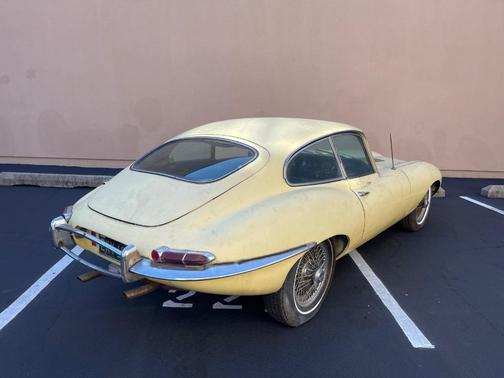 1967 Jaguar XKE Base