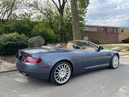 2006 Aston Martin DB9 Volante