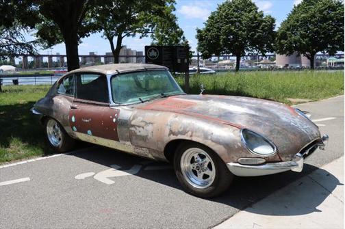 1966 Jaguar XKE Base