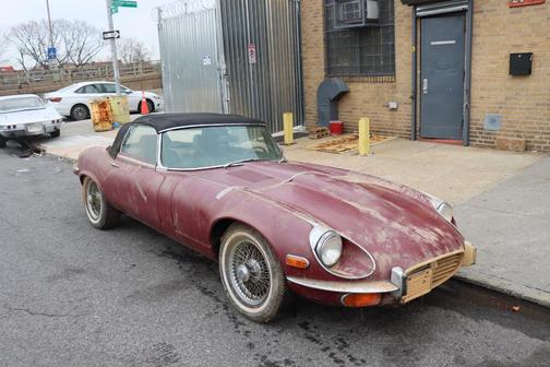 1972 Jaguar XKE Base