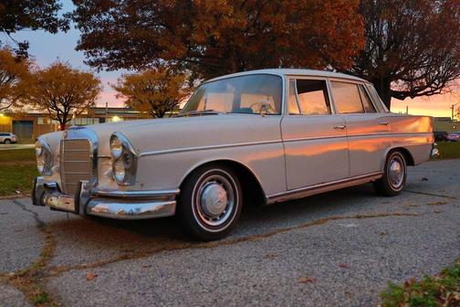 1962 Mercedes-Benz 300SE 