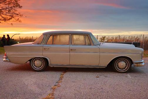 1962 Mercedes-Benz 300SE 