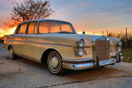 1962 Mercedes-Benz 300SE 