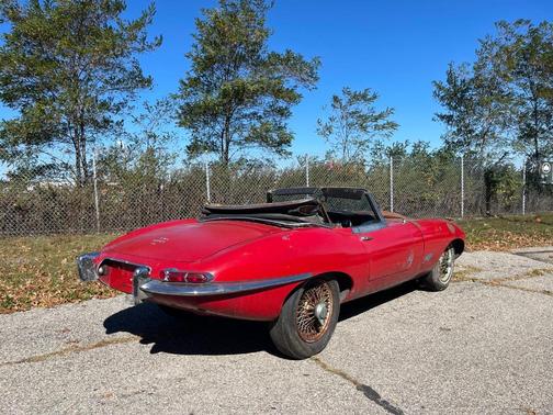 1967 Jaguar XKE Base