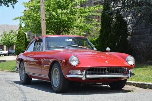 1967 Ferrari 330