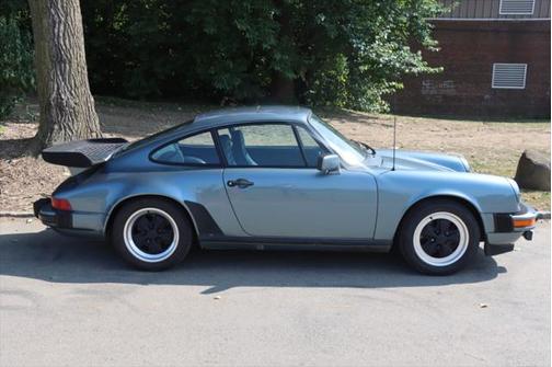 1983 Porsche 911 Base
