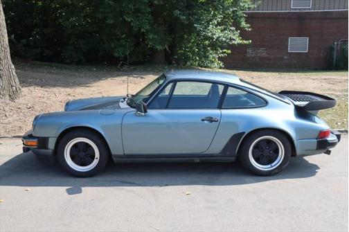 1983 Porsche 911 Base