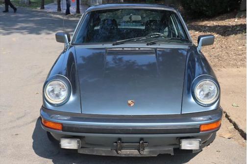 1983 Porsche 911 Base