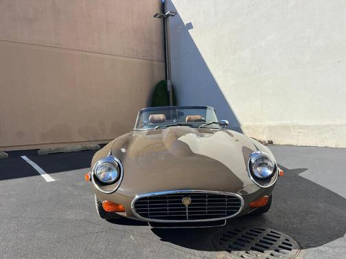 1971 Jaguar XKE Base