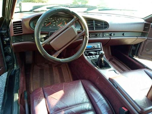 1986 Porsche 944 Hatchback