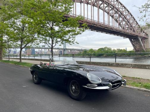 Black 1961 Jaguar XKE Base