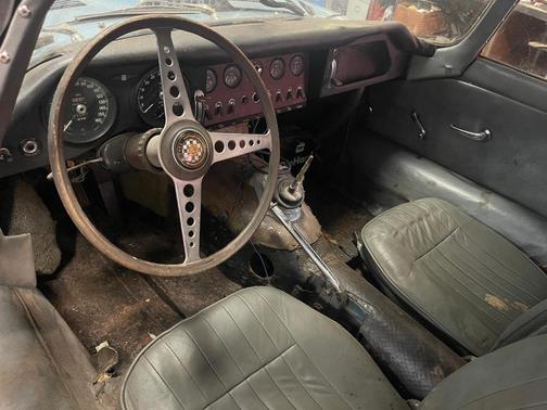 1964 Jaguar XKE Base