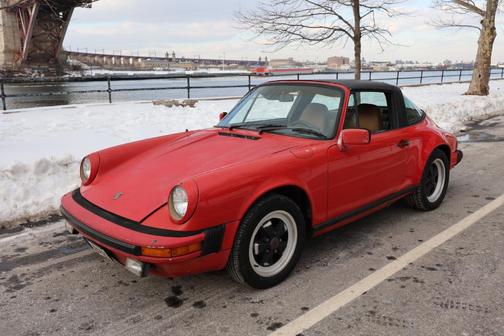 1982 Porsche 911 Targa