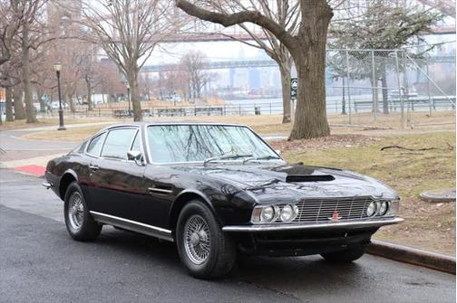 1970 Aston Martin DBS Saloon