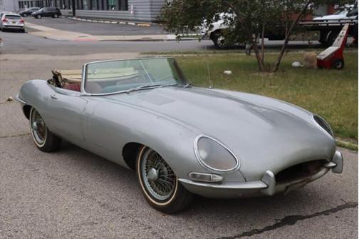 1965 Jaguar XKE Base