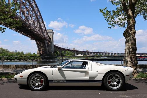 Blue Racing Stripes 2005 Ford GT Coupe