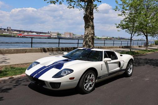 Blue Racing Stripes 2005 Ford GT Coupe