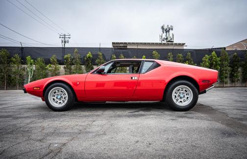 1971 DeTomaso Pantera 