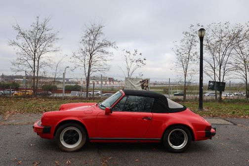 1984 Porsche 911 Cabriolet