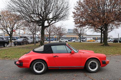 1984 Porsche 911 Cabriolet