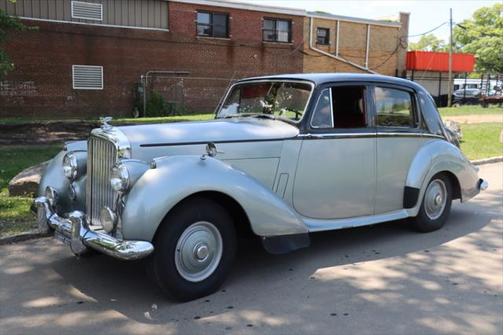 1954 Bentley R-Type LHD
