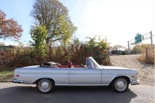 1971 Mercedes-Benz 280SE Base