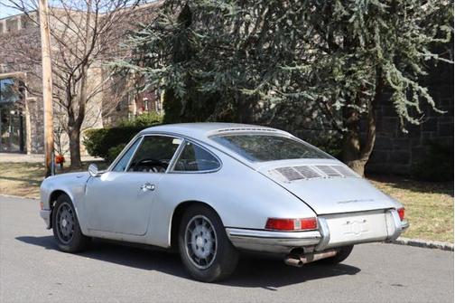 1965 Porsche 911 Base