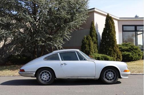 1965 Porsche 911 Base