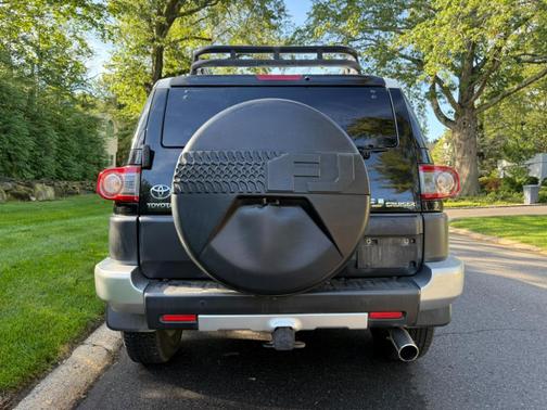 2014 Toyota FJ Cruiser Base