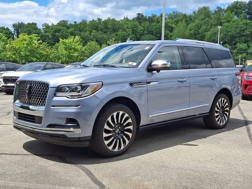 CHROMA CRYSTAL BLUE PREMIUM 2023 Lincoln Navigator BLACK LABEL