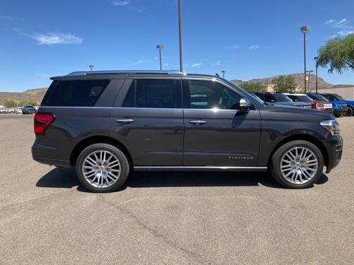 2023 Ford Expedition PLATINUM