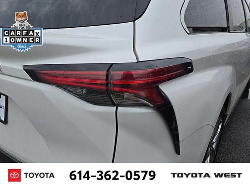 2023 Toyota Sienna Limited