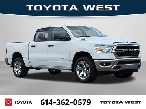 Bright White Clearcoat 2023 RAM 1500 Big Horn/Lone Star
