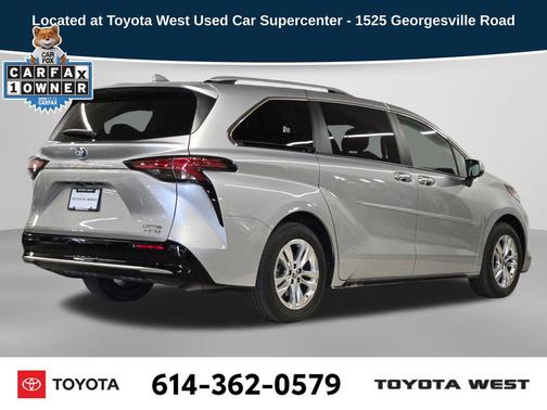 2023 Toyota Sienna Limited