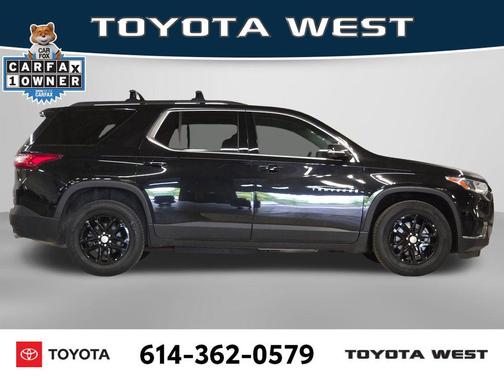 Mosaic Black Metallic 2020 Chevrolet Traverse LT Cloth