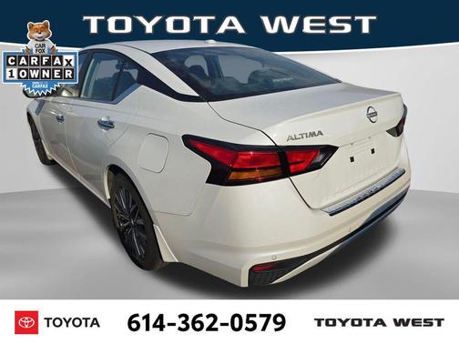 Pearl White Tricoat 2023 Nissan Altima 2.5 SV