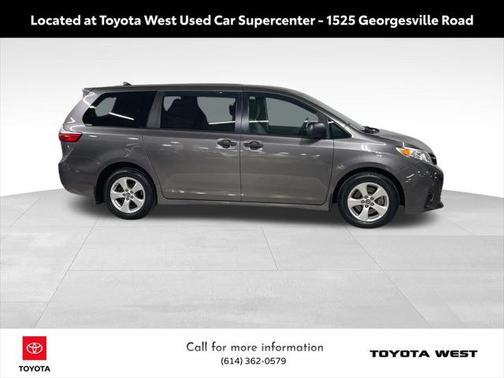 2020 Toyota Sienna SE