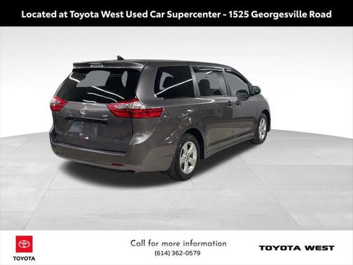 2020 Toyota Sienna SE