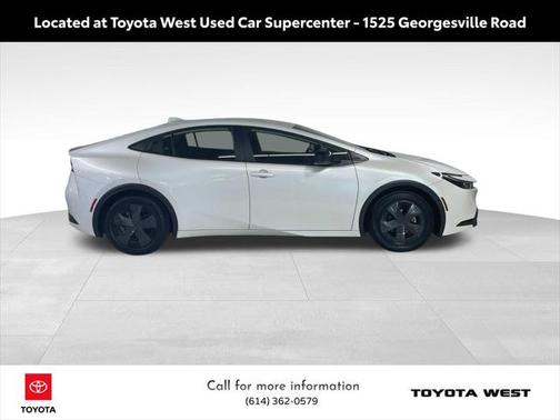 2024 Toyota Prius LE