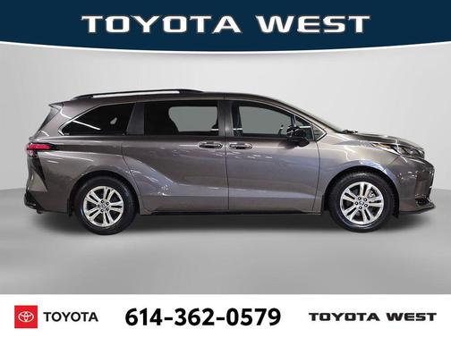 2022 Toyota Sienna XSE 7 Passenger