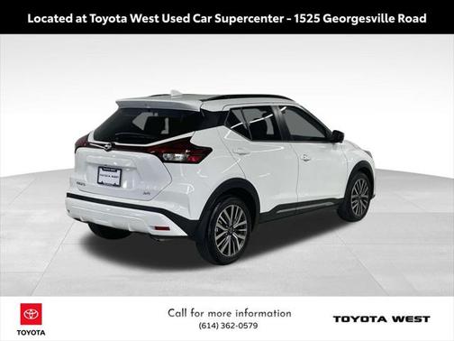 2023 Nissan Kicks SR