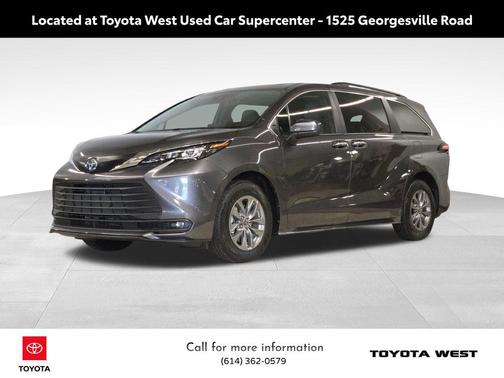2025 Toyota Sienna XLE 8 Passenger