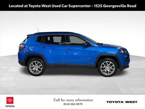 2022 Jeep Compass Latitude Lux
