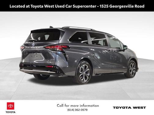2025 Toyota Sienna Platinum 7 Passenger