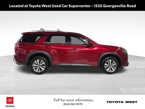 2023 Nissan Pathfinder SL 4WD