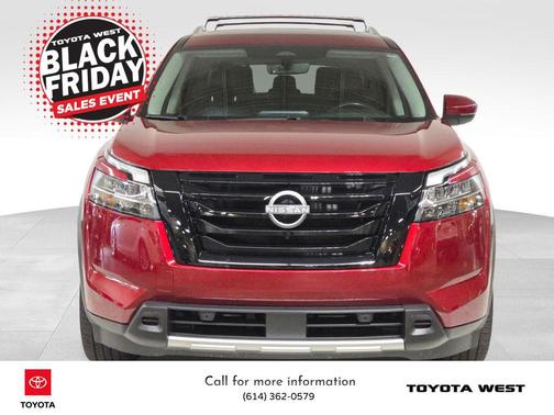 2023 Nissan Pathfinder SL 4WD