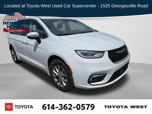 Bright White Clearcoat 2023 Chrysler Pacifica Touring L