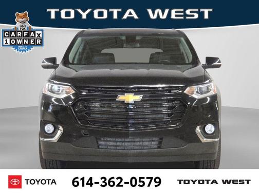 Mosaic Black Metallic 2021 Chevrolet Traverse LT Leather
