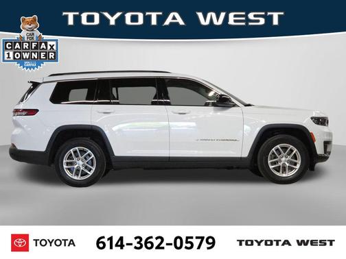 Bright White Clearcoat 2022 Jeep Grand Cherokee L Laredo